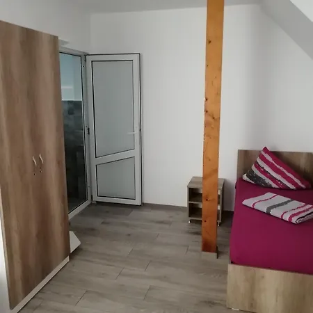 Casa Steaua De Mare Сулина